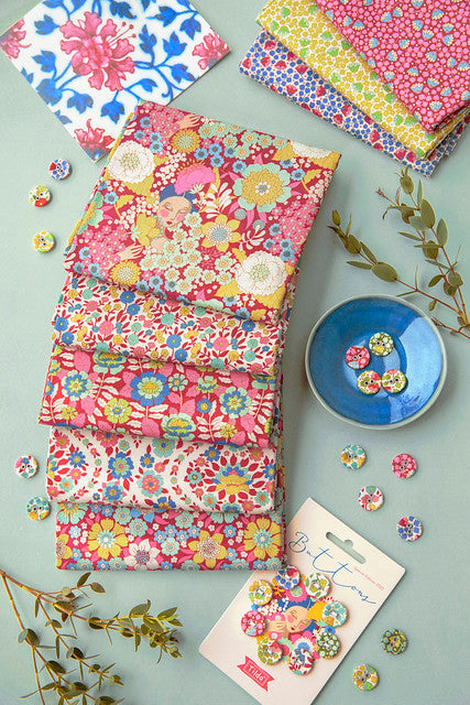 Tilda Wallflower Red & Green Fat Quarter Bundle Fabrics Tilda