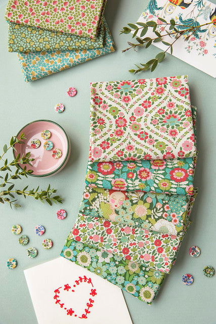 Tilda Wallflower Red & Green Fat Quarter Bundle Fabrics Tilda