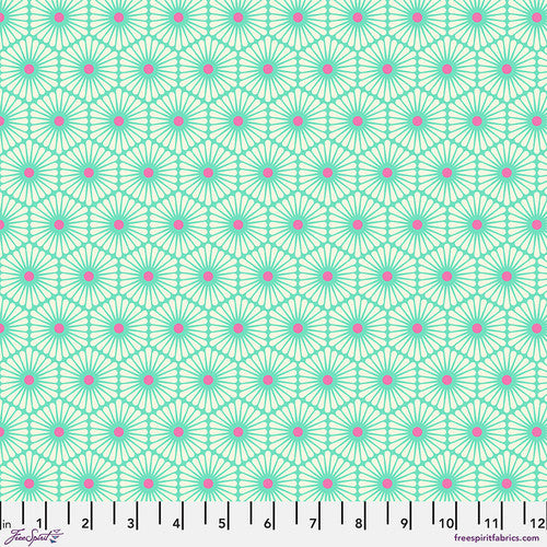 Besties Daisy Chain Meadow PWPTP220M Fabrics Free Spirit