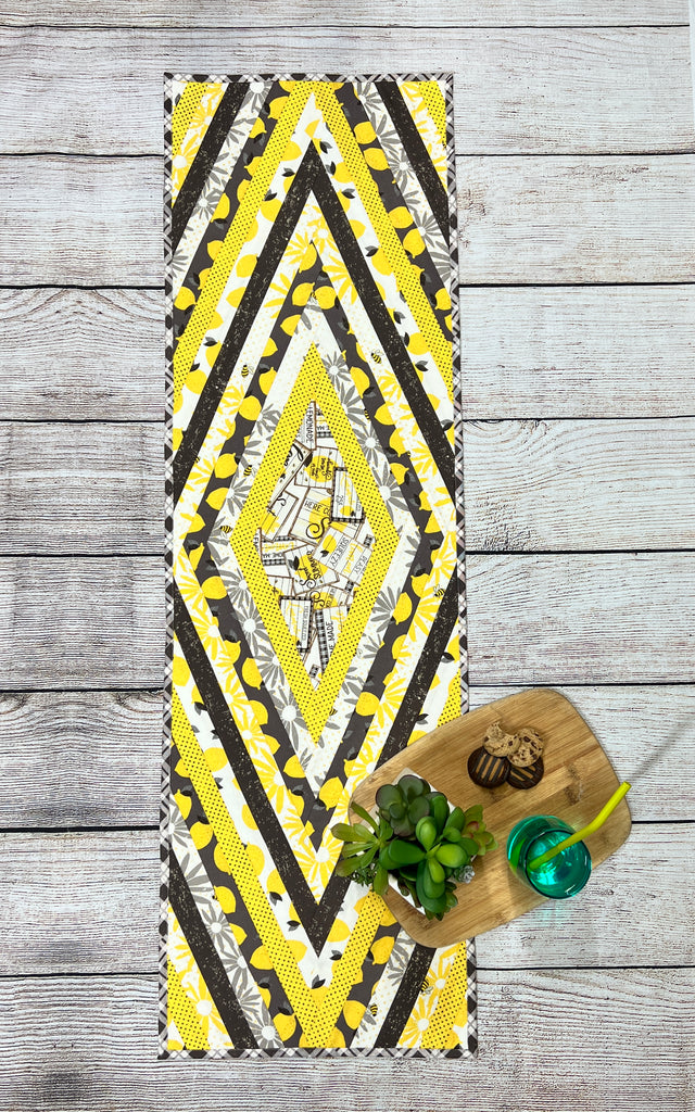 Spring Fling Table runner - Pattern and video class Pattern GE Designs   